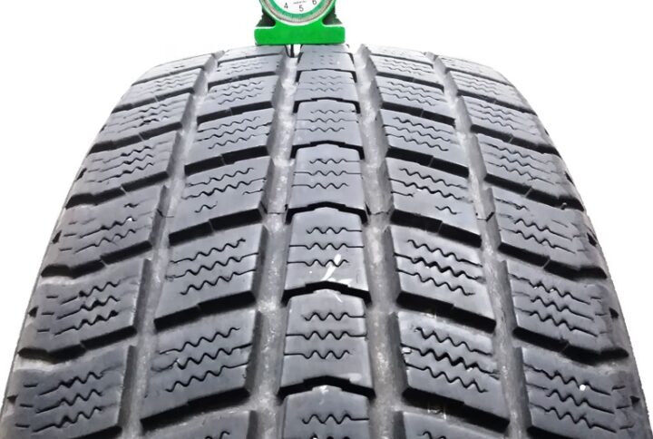 2687B Roadstone 18555 R15 82H Euro Win 550 pneumatici usati Invernale