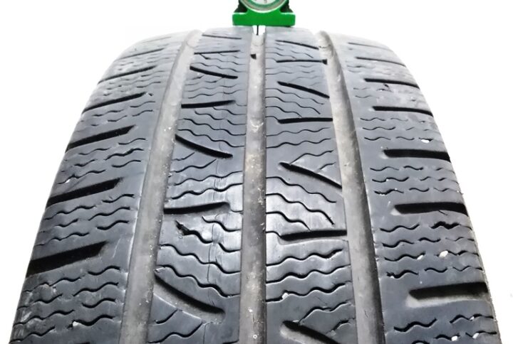 2694B Pirelli 21565 R16 109107R Carrier Winter pneumatici usati Invernale