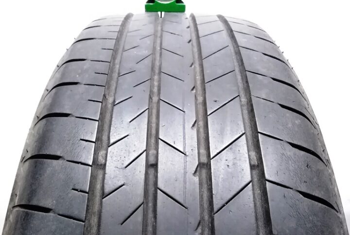 2713B Bridgestone 22560 R18 100H Alenza 001 pneumatici usati Estive