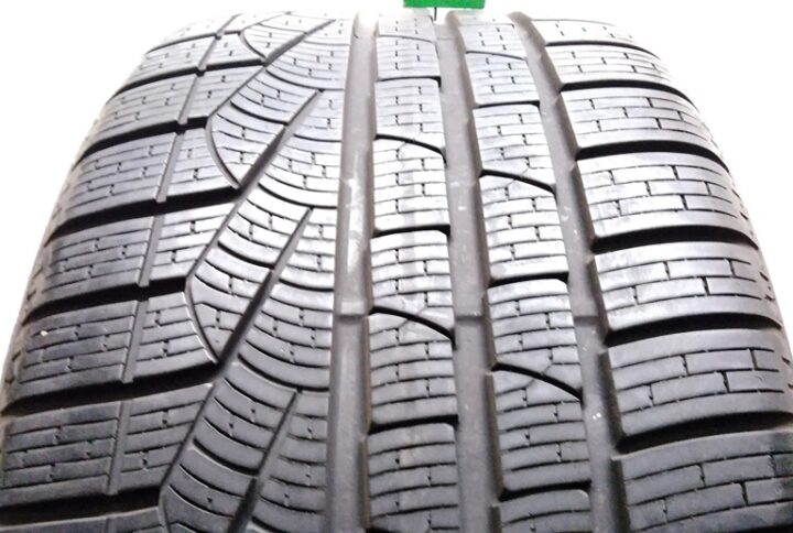 2821B Pirelli 25540 R18 99V Sottozero Winter 210 Serie 2 pneumatici usati Invernale
