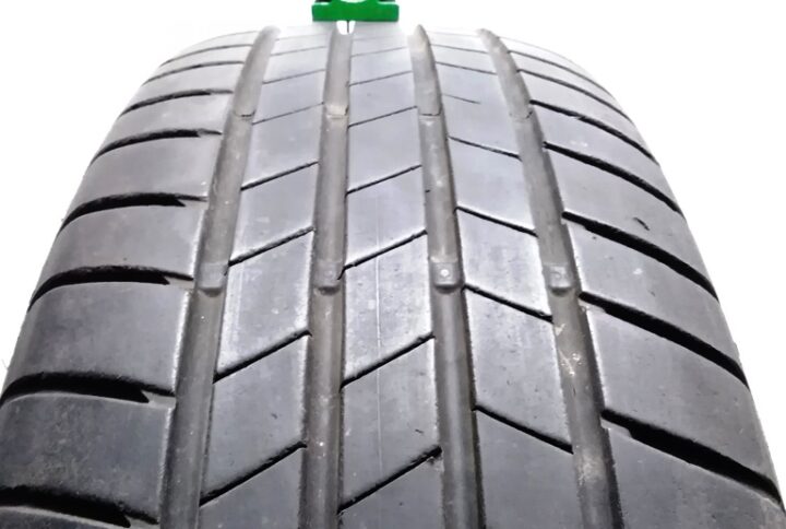 3016B Bridgestone 23560 R18 107W Turanza T005 pneumatici usati Estive