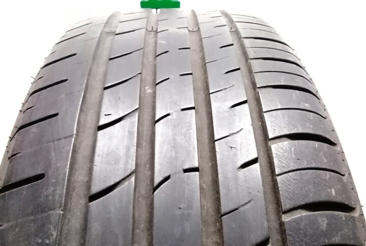 3363B Nexen 23560 R18 107V N Fera RU1 SUV pneumatici usati Estive