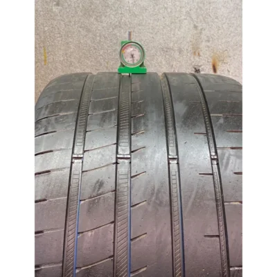 Goodyear Eagle F1 Asymmetric 5 305/30 R21 usato