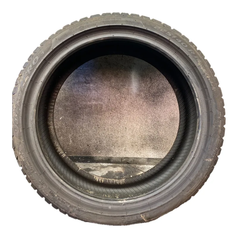 Pirelli Winter Sottozero 3 225/40 R18 92V usato
