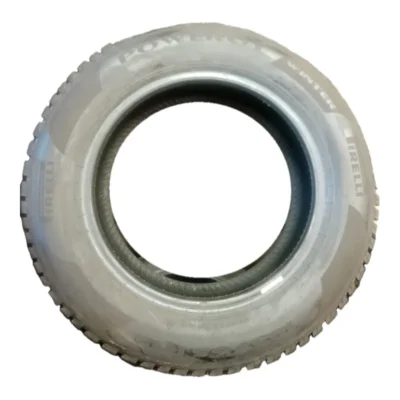 Pirelli Powergy Winter 185/65 R15 92H usato