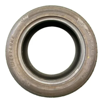 Westlake ZUPER ACE SA-57 215/55 R16 97W usato