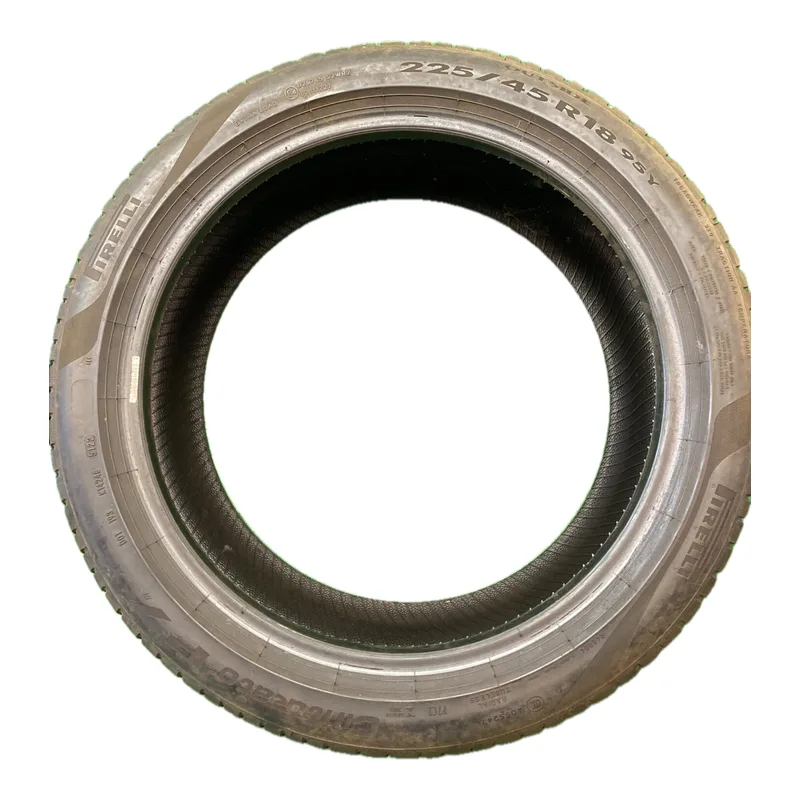 Pirelli Cinturato P7 tm 225/45 R18 95Y usato