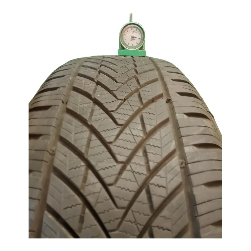 Tracmax ALL SEASON TRAC SAVER X Privilo 225/60 R17
