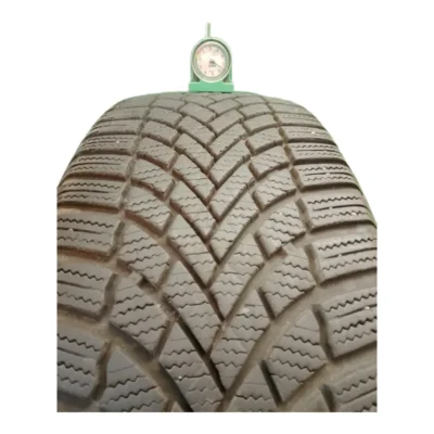 Bridgestone Blizzak LM005 215/55 R18 99V usato