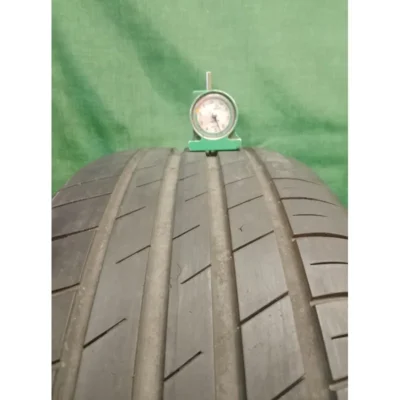 Goodyear EfficienteGrip Performance 225/55 R17 usato