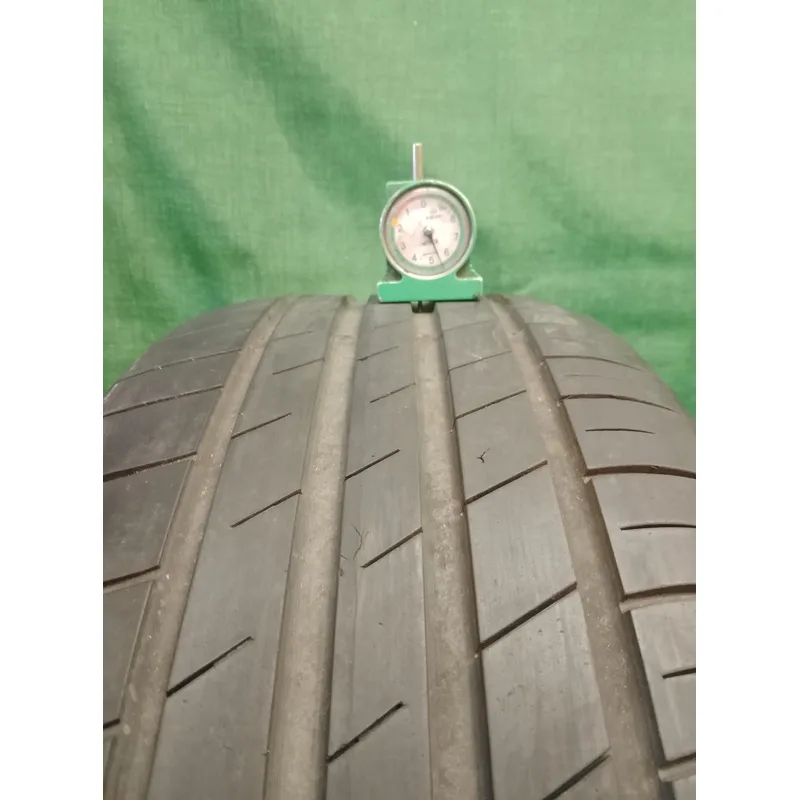 Goodyear EfficienteGrip Performance 225/55 R17 usato