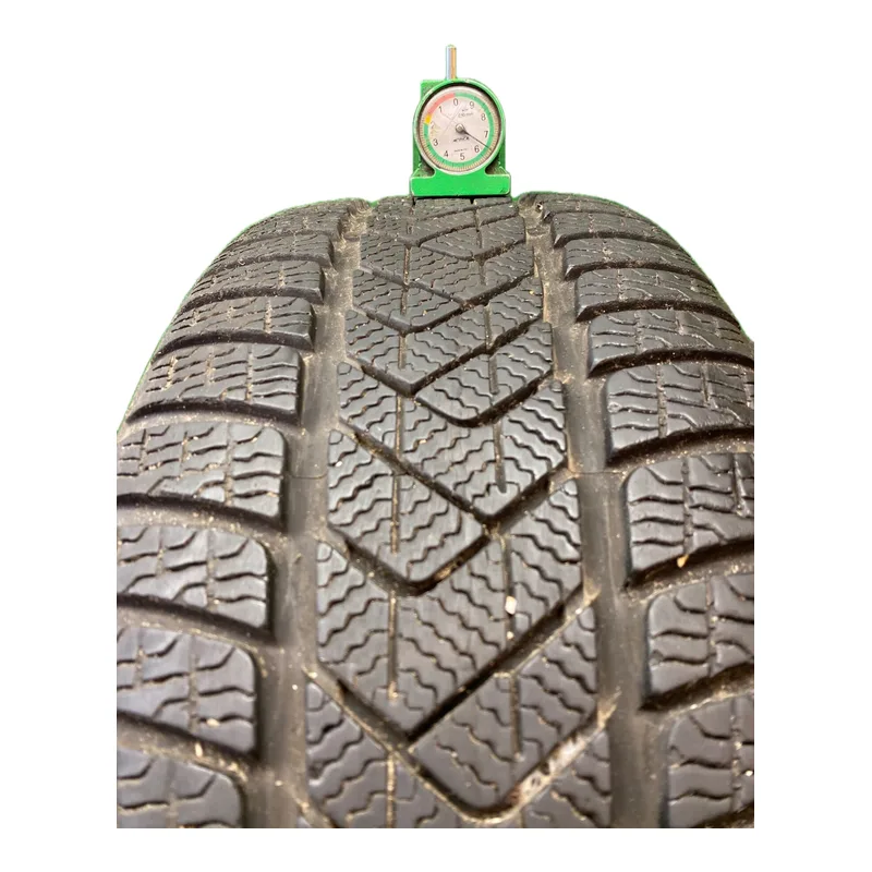 Pirelli Sottozero 3 MOE 225/45 R18 usato