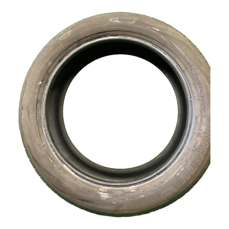 Bridgestone Turanza 6 enliten 225/50 R19 usati
