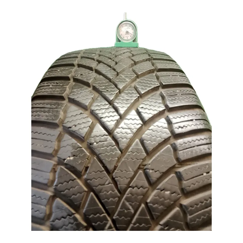 Bridgestone Blizzak LM 005 215/55 R18 99V usato