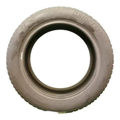 Bridgestone Blizzak LM 005 215/55 R18 99V usato
