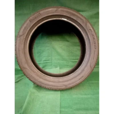Pirelli P ZERO WINTER 255/50 R21 109V usato