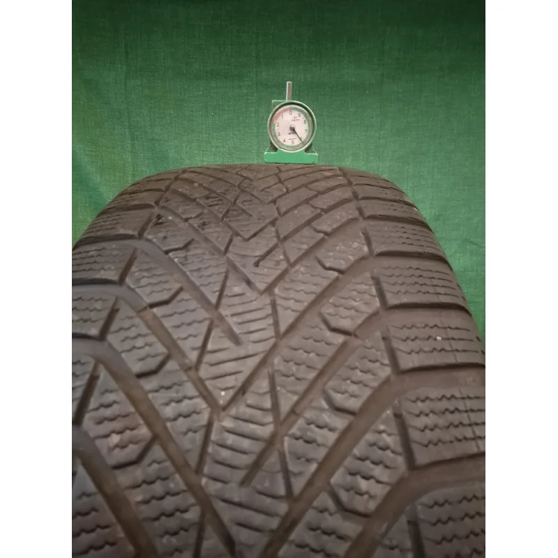 Pirelli Scorpion Winter 2 235/50 R20 usato