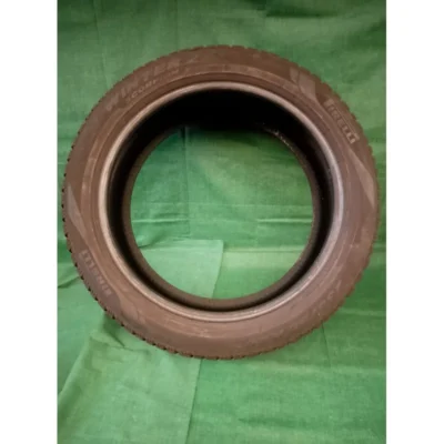 Pirelli Scorpion Winter 2 235/50 R20 usato