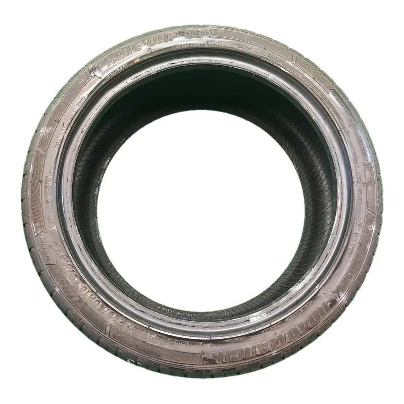 Roadmarch PRIME UHP-08 245/40 R18 97W usato