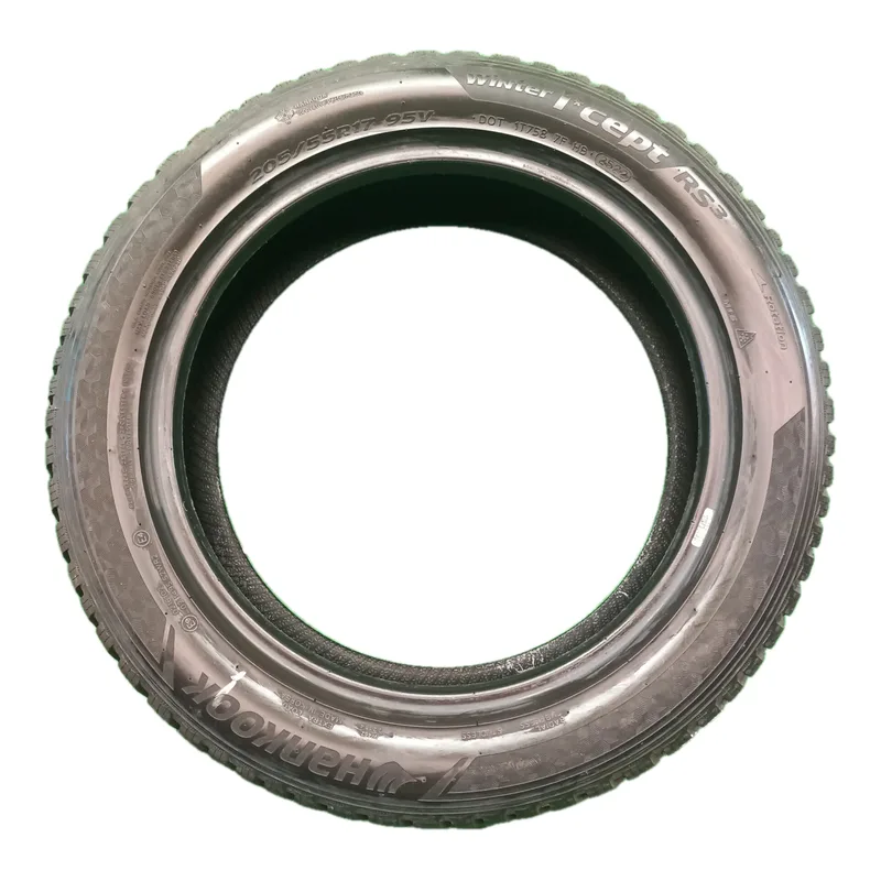 Hankook Winter I*cept RS3 205/55 R17 95V usato
