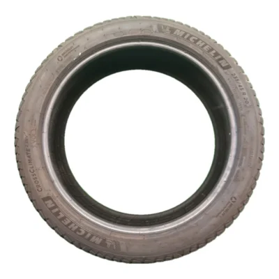 Michelin Crossclimate 2 SUV 235/45 R20 usato