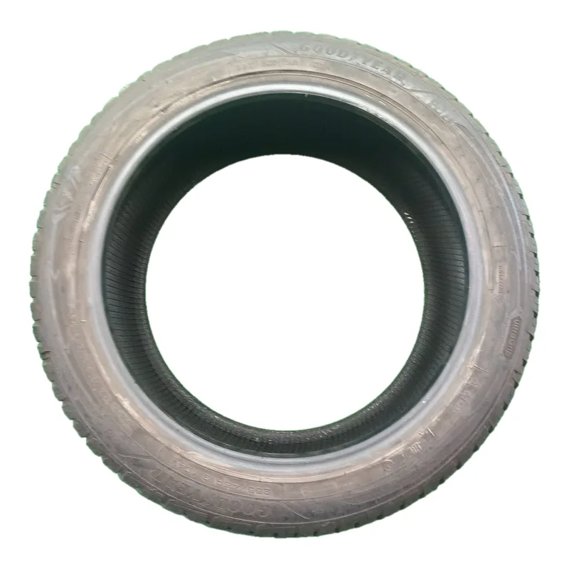 Goodyear UltraGrip Performance+ 255/45 R18 usato