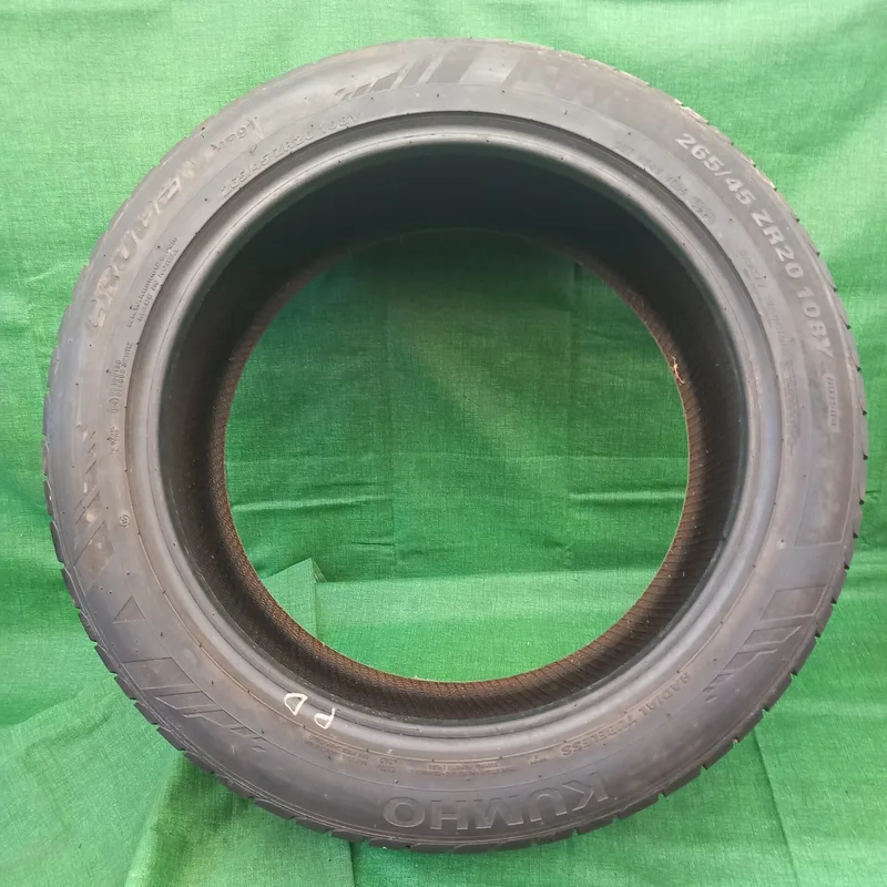 Kumho CRUGEN HP91 265/45 R20 108Y usato