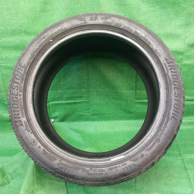 Bridgestone Turanza T005 DrivenGuard 225/45 R17 usato