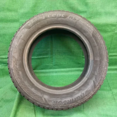 Hankook Winter i*cept RS3 175/65 R14 82T usato