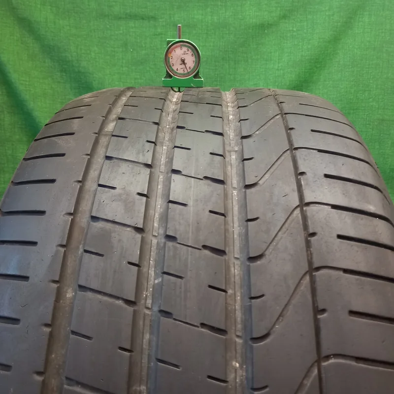 Pirelli P ZERO 315/35 R21 estivo usato