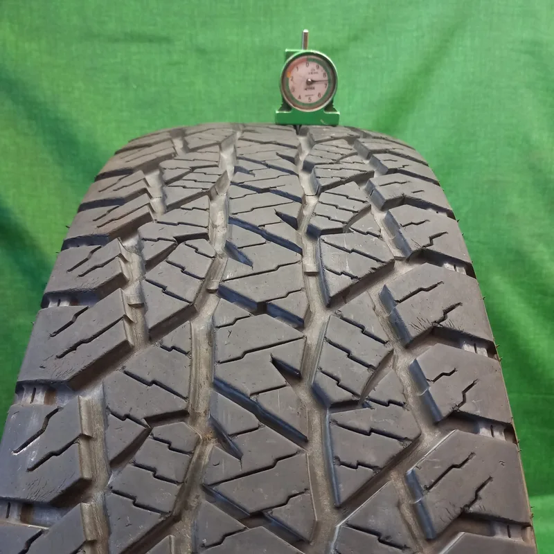 Hankook Dynapro AT2 245/70 R17 usato 7.5mm