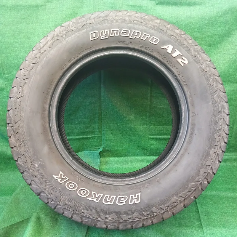 Hankook Dynapro AT2 245/70 R17 usato 7.5mm