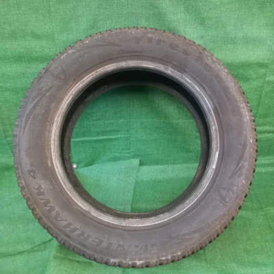 Firestone Winterhawk 4 185/65 R15 88T usato