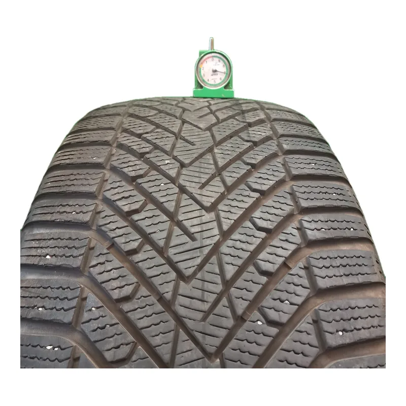 Pirelli Winter Scorpion 2 255/40 R21 usato