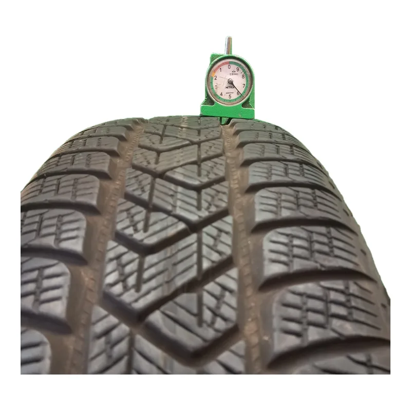 Pirelli Scorpion Winter 215/65 R17 103H usato
