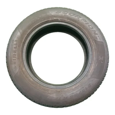 Pirelli Scorpion Winter 215/65 R17 103H usato