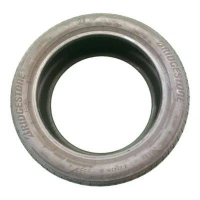 Bridgestone TURANZA T005 245/45 R18 usato