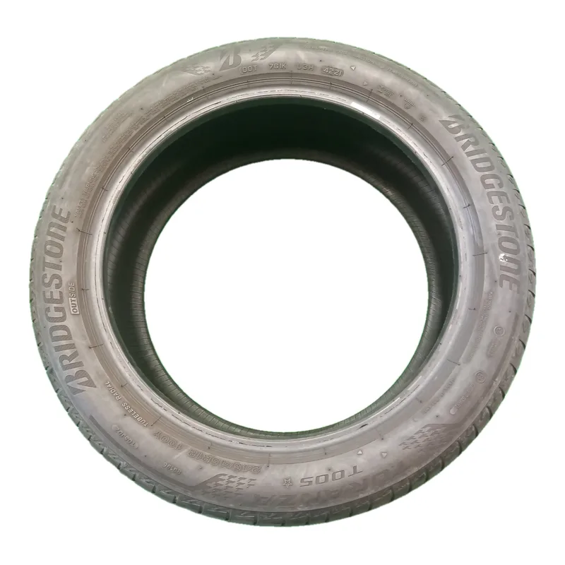 Bridgestone TURANZA T005 245/45 R18 usato