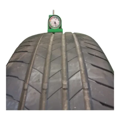 Bridgestone TURANZA T005 215/60 R17 96H usato