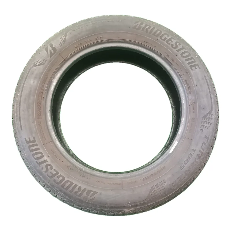 Bridgestone TURANZA T005 215/60 R17 96H usato