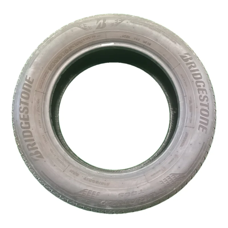 Bridgestone Turanza T005 215/60 R17 96H usato