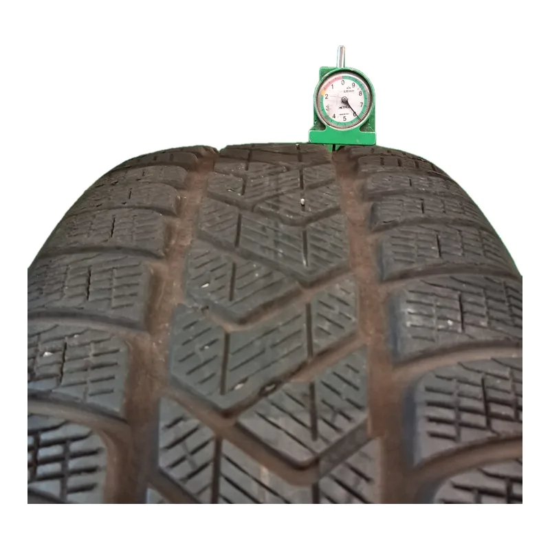 Pirelli Scorpion Winter 235/55 R18 104H usati