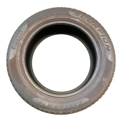 Pirelli Scorpion Winter 235/55 R18 104H usati
