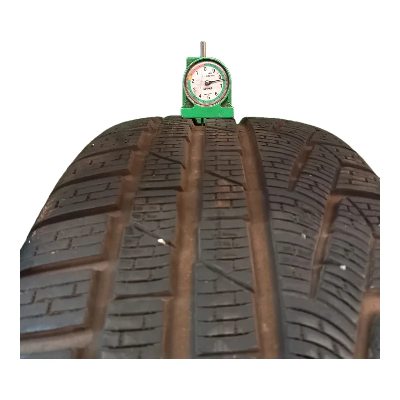Pirelli Sottozero Winter 210 serie II 235/50 R19 usato