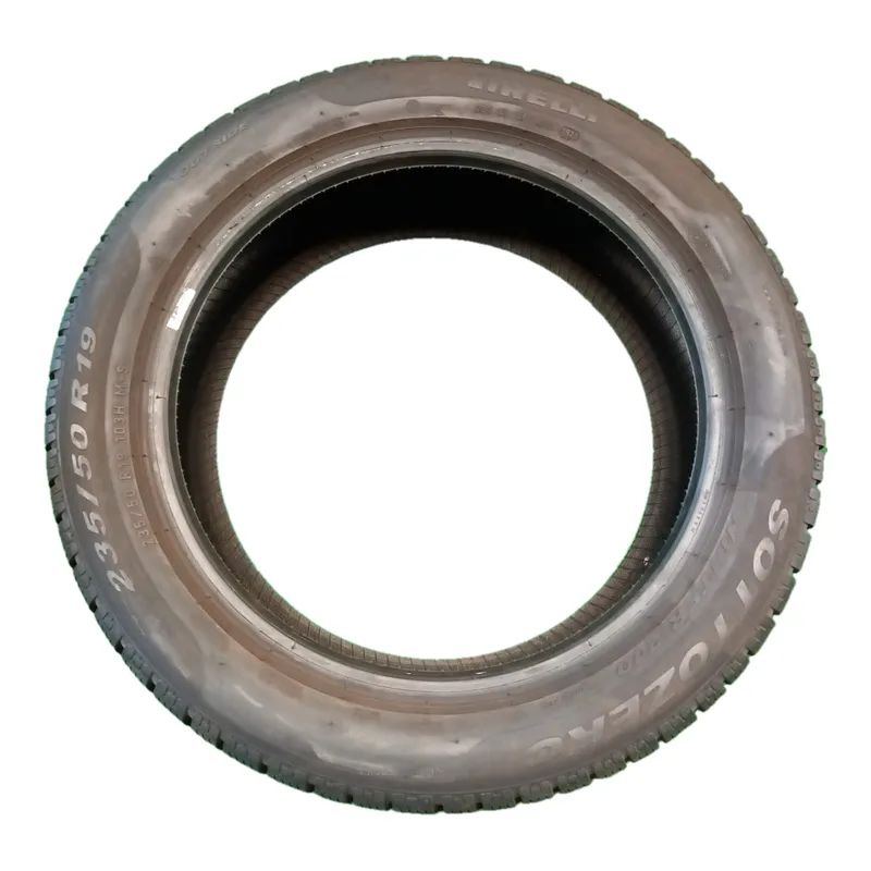 Pirelli Sottozero Winter 210 Serie II 235/50 R19 usato