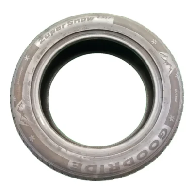 Goodride ZuperSnow Z-507 225/55 R18 usato
