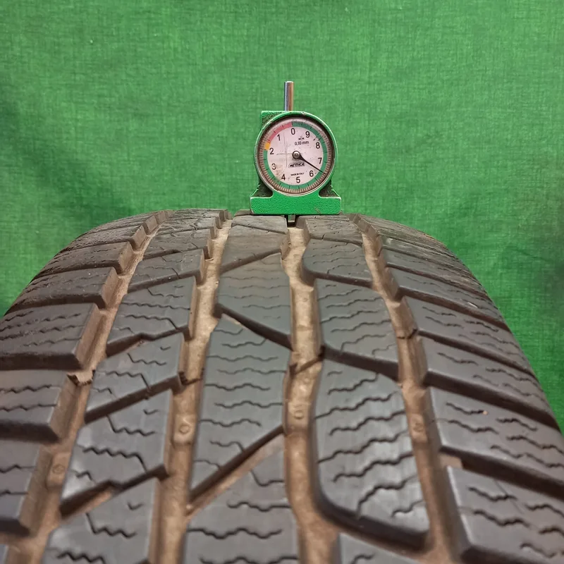 Continental ContiWinterContact TS830 215/60 R17 96H