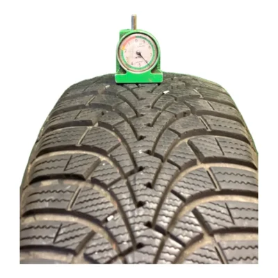 Goodyear UltraGrip 9+ 205/50 R16 usato