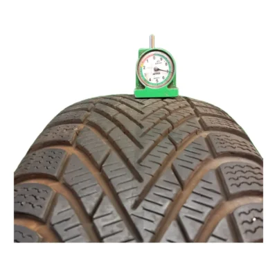 Pirelli Winter Cinturato TM 215/60 R17 96T usato