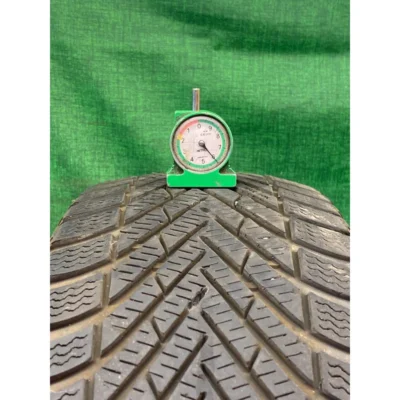Pirelli Winter Cinturato 215/60 R17 96T usato